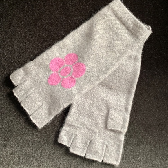 Accessories - 100% cashmere fingerless gloves